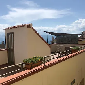 Casa Indipendente Nel Centro Storico,cod Iun P2680 Casa vacanze